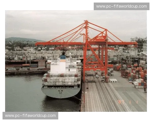 温哥华vs纽约：太平洋岸的浪漫邂逅与都市脉搏的激情碰撞